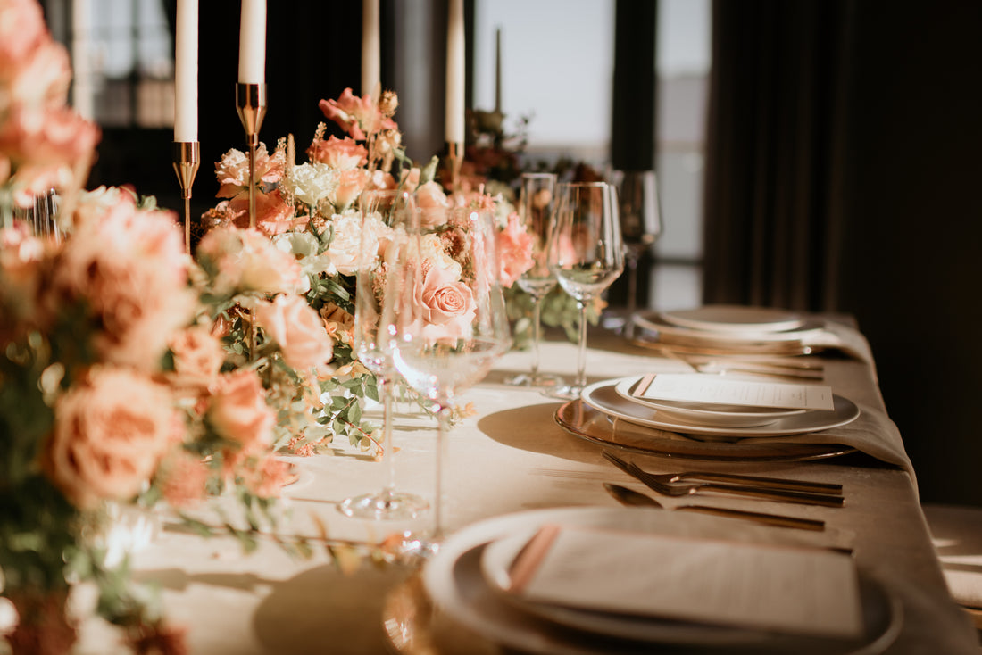 wedding flower table blush earth tones